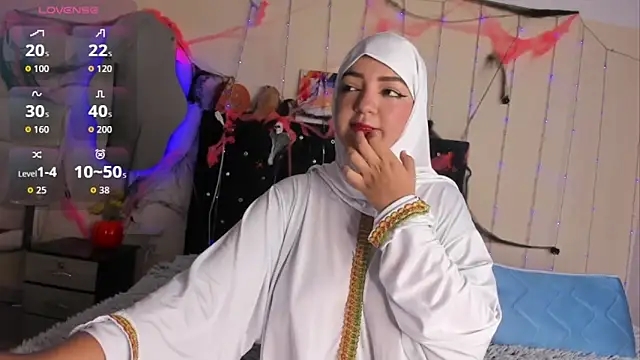 Snapshot of Dana-Alabi chatting on 10-30-25, 12:28 Dana-Alabi online show from 10-30-25, 12:28