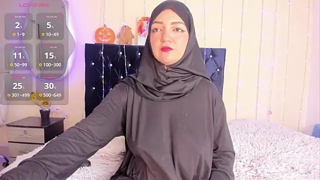 Snapshot of Dana-Alabi chatting on 11-07-25, 12:38 Dana-Alabi online show from 11-07-25, 12:38