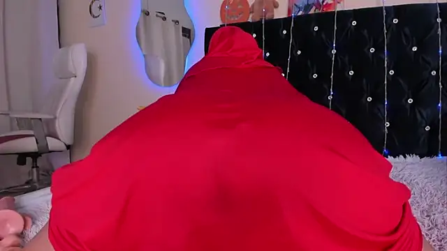 Snapshot of Dana-Alabi chatting on 11-22-25, 01:21 Dana-Alabi online show from 11-22-25, 01:21