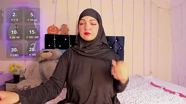 Snapshot of Dana-Alabi chatting on 12-04-25, 12:36 Dana-Alabi online show from 12-04-25, 12:36