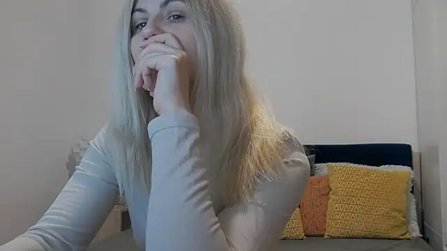 Snapshot of Lika_Soul chatting on 11-16-25, 04:56 Lika Soul online show from 11-16-25, 04:56