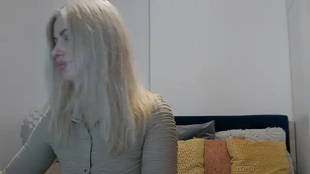 Snapshot of Lika_Soul chatting on 11-30-25, 03:38 Lika Soul online show from 11-30-25, 03:38