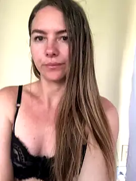 Snapshot of Angiehuston1 chatting on 12-03-25, 06:50 Angiehuston1 online show from 12-03-25, 06:50