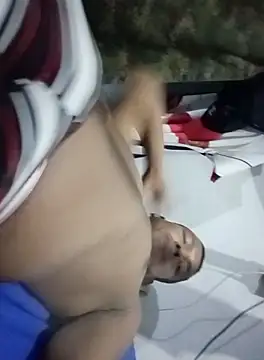 arnal32 online show from 10-08-25, 09:40