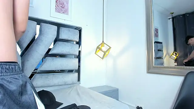 lianfox  online show from 11-26-25, 01:01