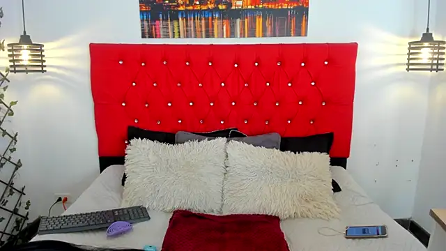 Snapshot of Sofy_muller_ chatting on 12-14-25, 05:24 Sofy muller online show from 12-14-25, 05:24