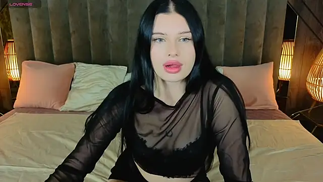 Neyla Charm online show from 11-19-25, 08:31