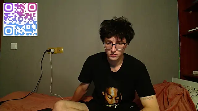 8goat online show from 10-26-25, 04:24