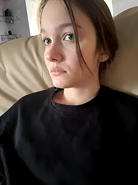 MichelleRoux online show from 09-29-25, 12:10