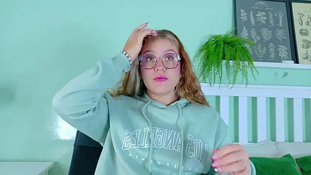 BelaMiller  online show from 10-22-25, 11:54