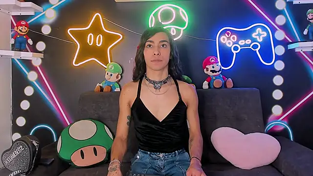 TiffValentinee  online show from 09-08-25, 08:08