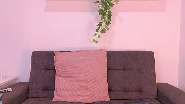 TiffValentinee  online show from 03-07-26, 07:44