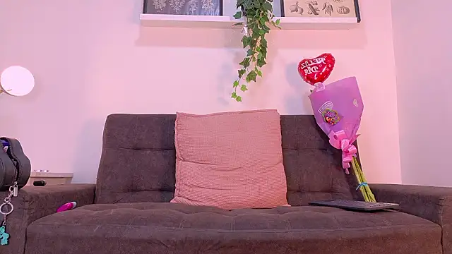 TiffValentinee  online show from 03-08-26, 02:04