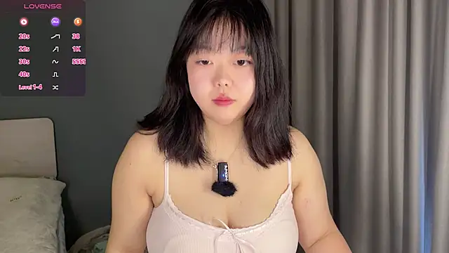 Snapshot of Kittenfishing chatting on 10-04-25, 06:55 Kittenfishing online show from 10-04-25, 06:55