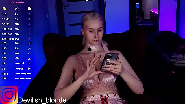 HitchcocianBlonde online show from 03-10-26, 06:46