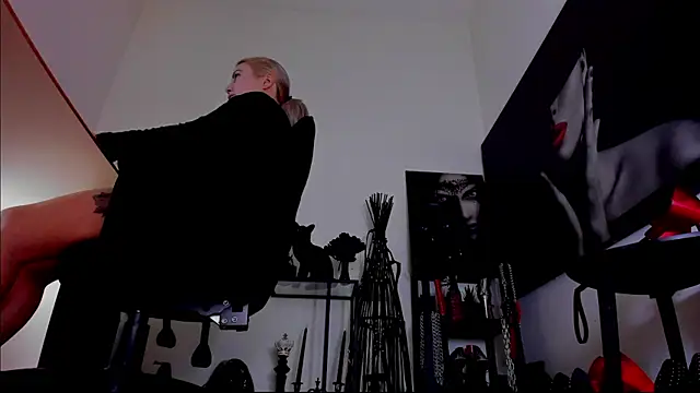 demisweet online show from 02-14-26, 06:32