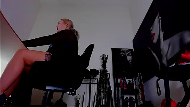 demisweet online show from 02-26-26, 07:40