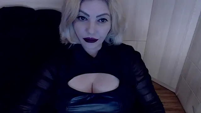 Snapshot of demisweet chatting on 05-18-26, 10:15 demisweet online show from 05-18-26, 10:15
