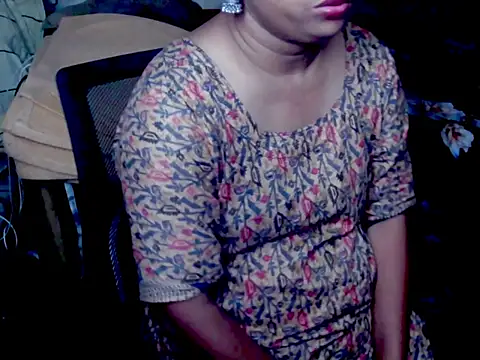 Snapshot of LushVamp chatting on 10-18-25, 03:35 LushVamp online show from 10-18-25, 03:35