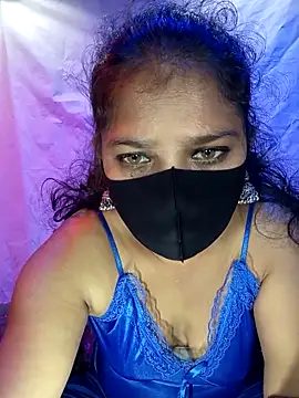 Snapshot of LushVamp chatting on 12-16-25, 02:44 LushVamp online show from 12-16-25, 02:44