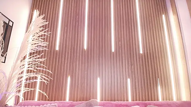 Snapshot of MylaDreams chatting on 09-28-25, 03:23 MylaDreams online show from 09-28-25, 03:23