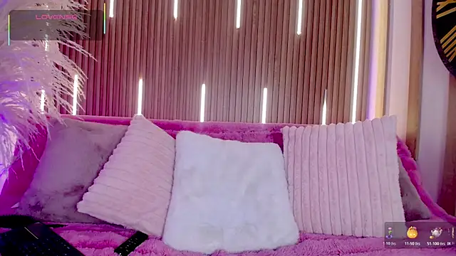 Snapshot of MylaDreams chatting on 11-12-25, 03:29 MylaDreams online show from 11-12-25, 03:29