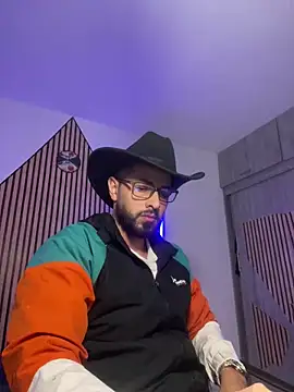 Snapshot of magnumchris chatting on 02-01-26, 11:25 magnumchris online show from 02-01-26, 11:25