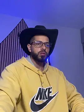 Snapshot of magnumchris chatting on 02-03-26, 10:48 magnumchris online show from 02-03-26, 10:48