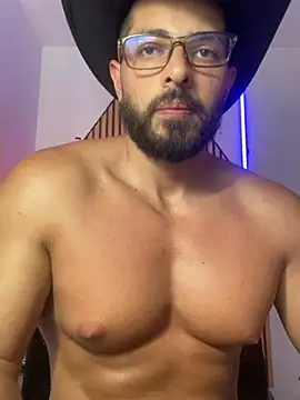 Snapshot of magnumchris chatting on 03-05-26, 05:09 magnumchris online show from 03-05-26, 05:09