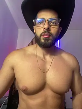 Snapshot of magnumchris chatting on 03-07-26, 07:44 magnumchris online show from 03-07-26, 07:44