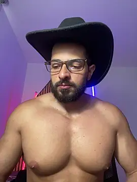 Snapshot of magnumchris chatting on 03-10-26, 08:58 magnumchris online show from 03-10-26, 08:58