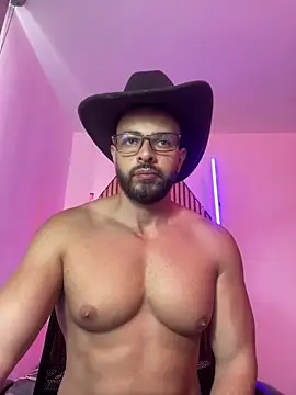 Snapshot of magnumchris chatting on 03-12-26, 03:07 magnumchris online show from 03-12-26, 03:07