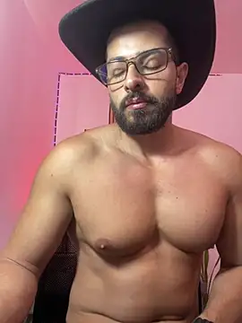 Snapshot of magnumchris chatting on 05-07-26, 02:44 magnumchris online show from 05-07-26, 02:44