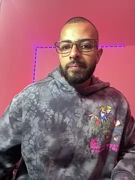 Snapshot of magnumchris chatting on 05-12-26, 11:51 magnumchris online show from 05-12-26, 11:51