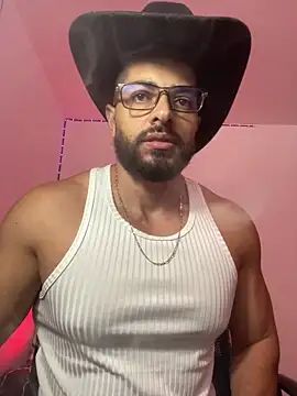 Snapshot of magnumchris chatting on 05-18-26, 10:04 magnumchris online show from 05-18-26, 10:04