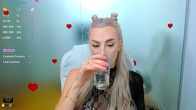 Snapshot of aileen_williams chatting on 09-24-25, 07:01 aileen williams online show from 09-24-25, 07:01