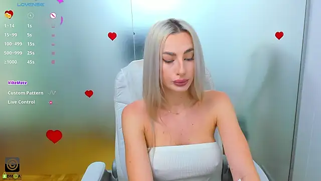 Snapshot of aileen_williams chatting on 10-17-25, 08:28 aileen williams online show from 10-17-25, 08:28