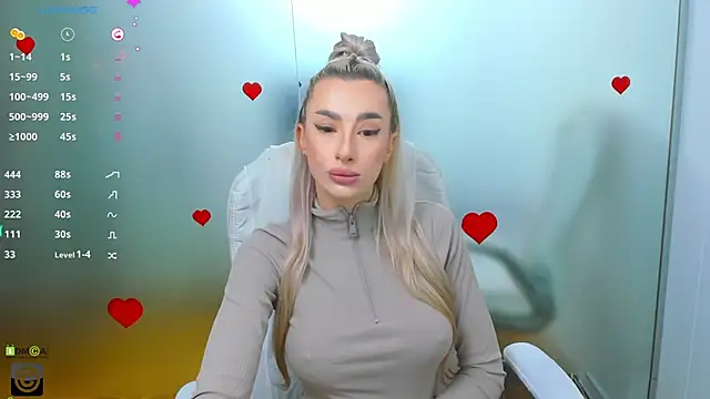 Snapshot of aileen_williams chatting on 10-18-25, 07:42 aileen williams online show from 10-18-25, 07:42