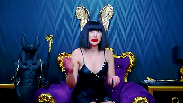 LaraMaeve online show from 12-14-25, 06:19