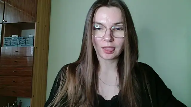 LooveELLYx online show from 01-16-25, 02:41