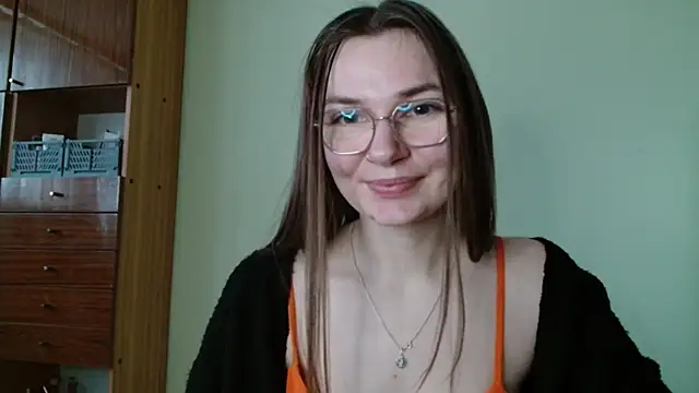 LooveELLYx online show from 01-17-25, 07:41