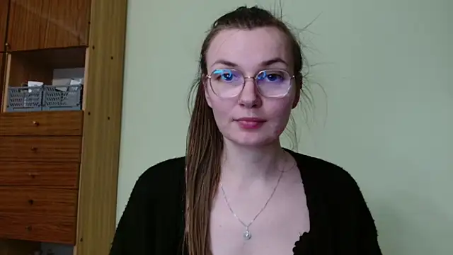 LooveELLYx online show from 01-22-25, 05:49