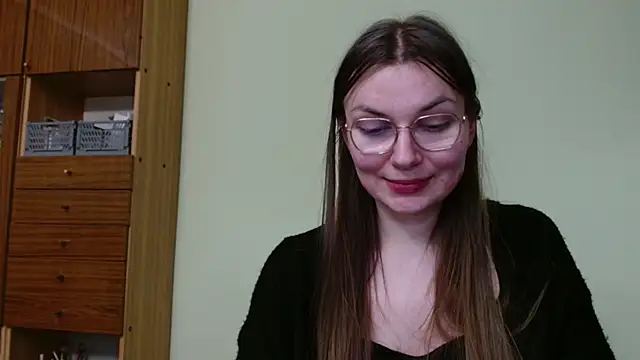 LooveELLYx online show from 02-12-25, 08:50