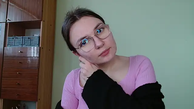 LooveELLYx online show from 02-14-25, 07:38