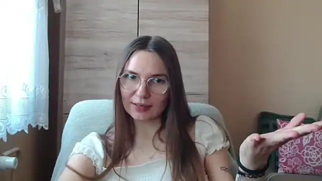 LooveELLYx online show from 03-04-25, 08:02