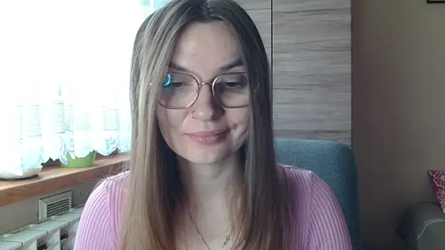 LooveELLYx online show from 11-18-25, 07:46