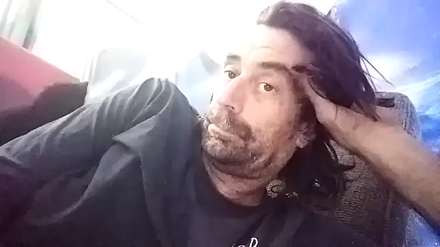 Snapshot of straightozgoesdwn chatting on 01-10-26, 11:09 straightozgoesdwn online show from 01-10-26, 11:09