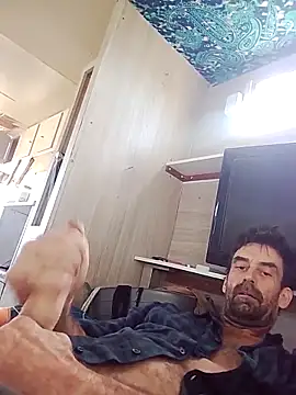 Snapshot of straightozgoesdwn chatting on 04-02-26, 01:14 straightozgoesdwn online show from 04-02-26, 01:14