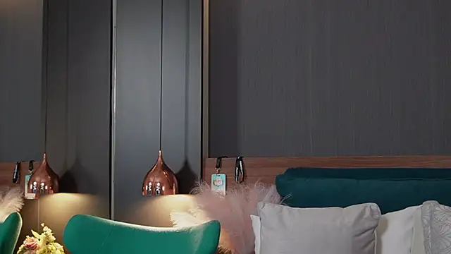 EmilyTrix online show from 04-13-26, 12:27