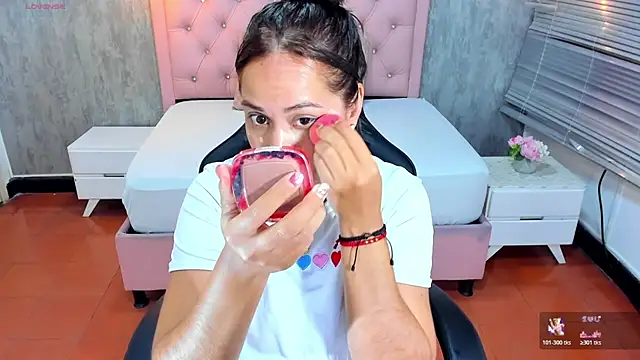 lissa jhonsoon online show from 04-22-26, 03:20